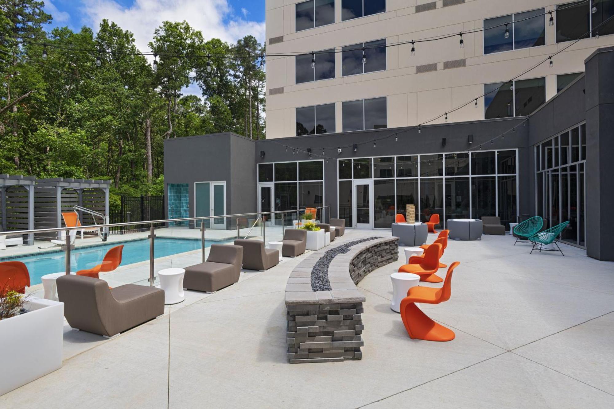 Отель Aloft Little Rock West Экстерьер фото