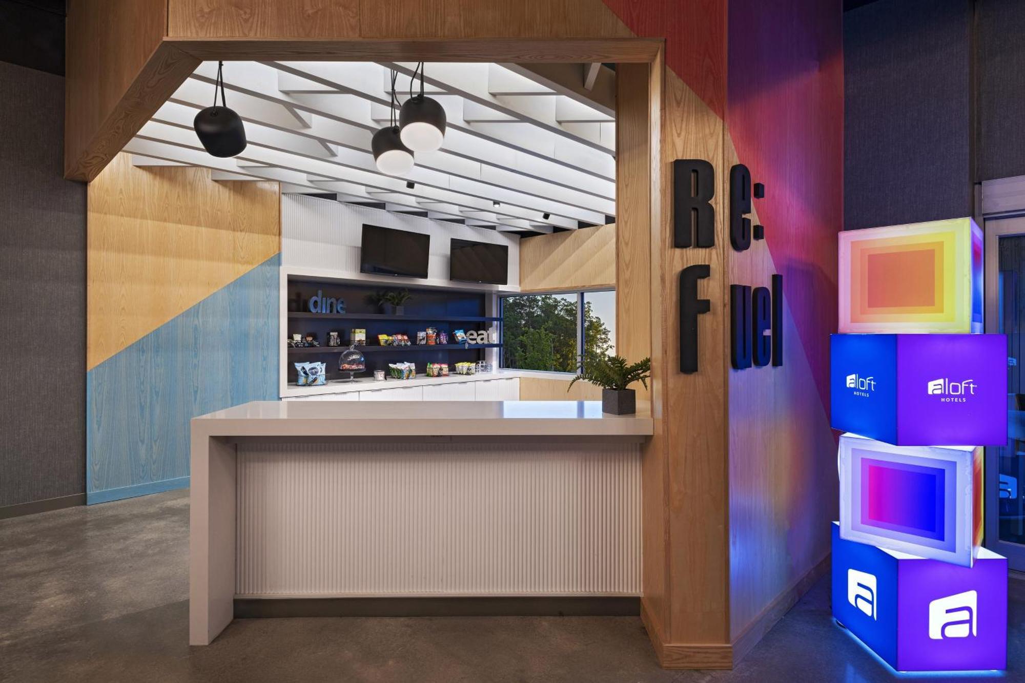 Отель Aloft Little Rock West Экстерьер фото